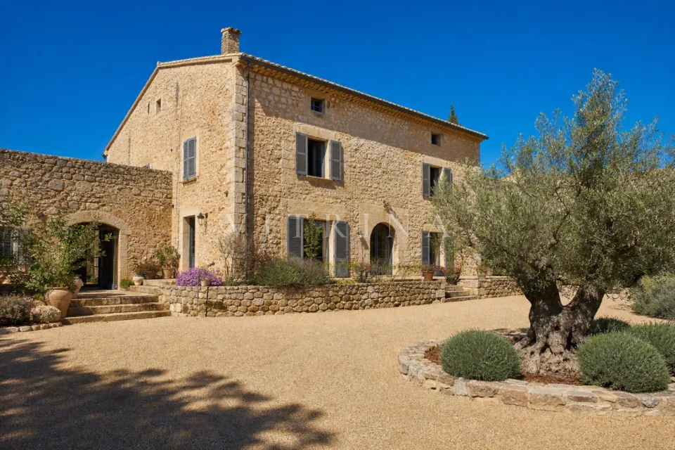 Propriété en pierre à Begur