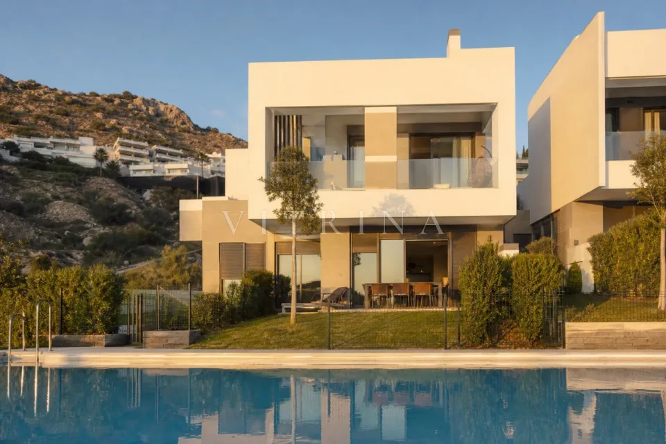 Twee-onder-een-kapwoning met tuin in Mijas