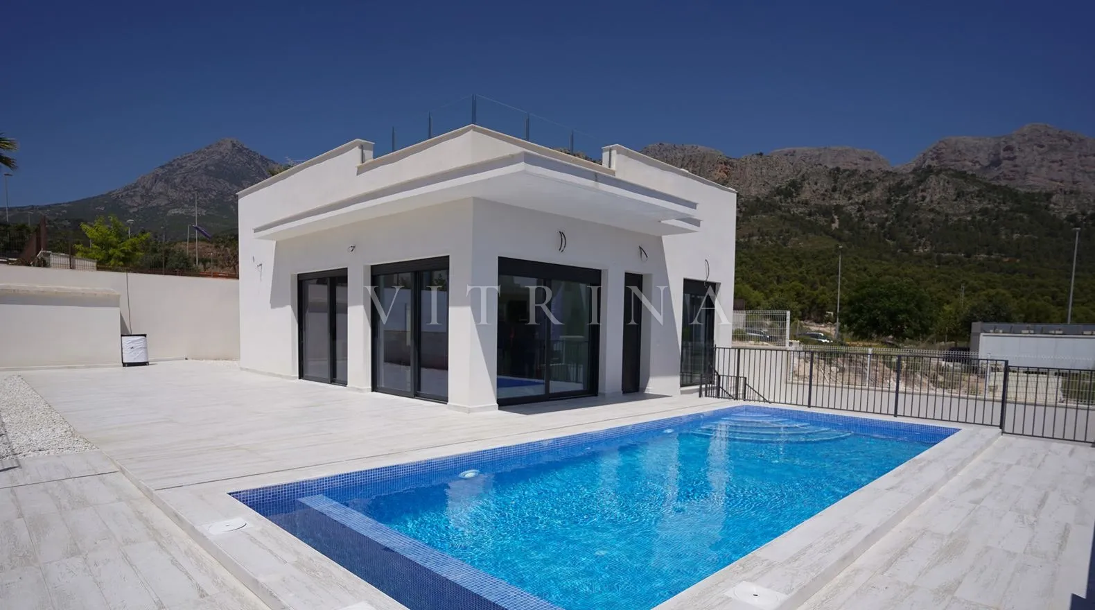 VILLA SKY